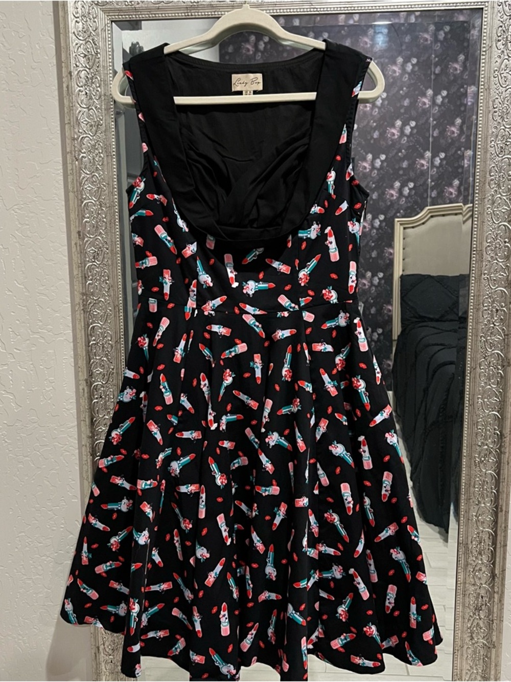 Lindy Bop LipStick print circle dress (Item #54)